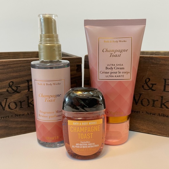 Bath & Body Works Champagne Toast Mini Set ~ NEW! - Picture 1 of 1